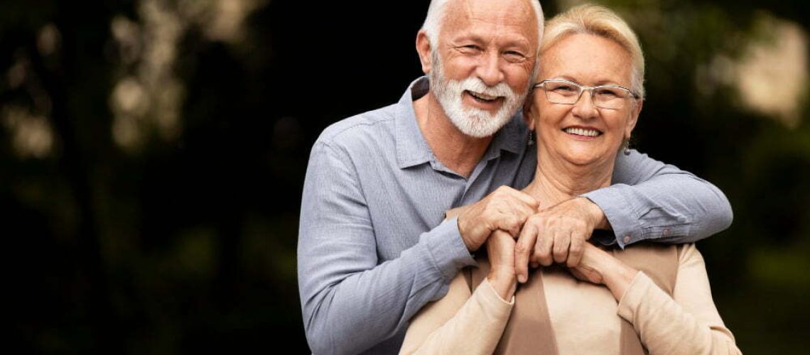 medium-shot-couple-posing-together